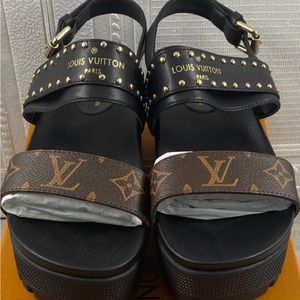 Louis Vuitton Reps